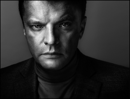 Марко Гроб и его игрушечные люди